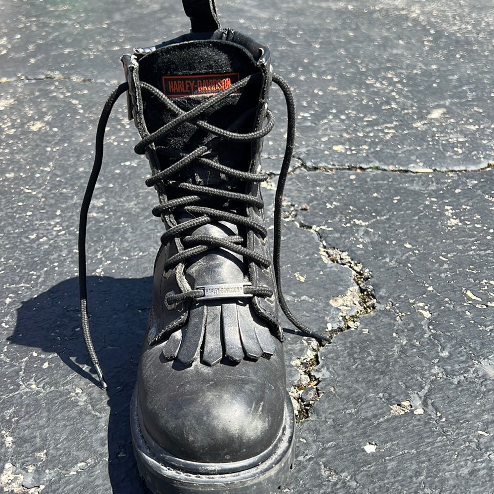 Harley Davidson black boots size 6.5 worn once